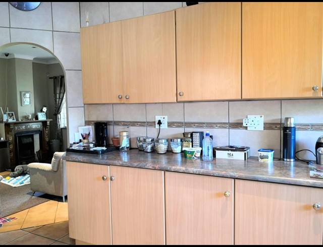 21HA SMALLHOLDING FOR SALE IN HEATHERDALE AH